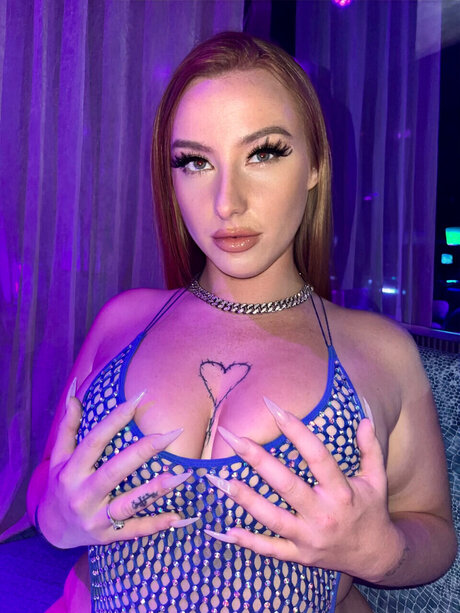 Anna Red VIP 高品質のポルノスター 写真