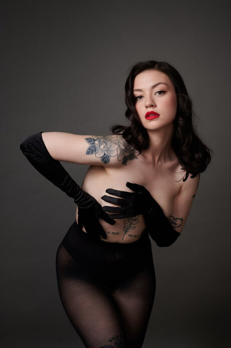 Lily LaRoy セクシーなスター 写真