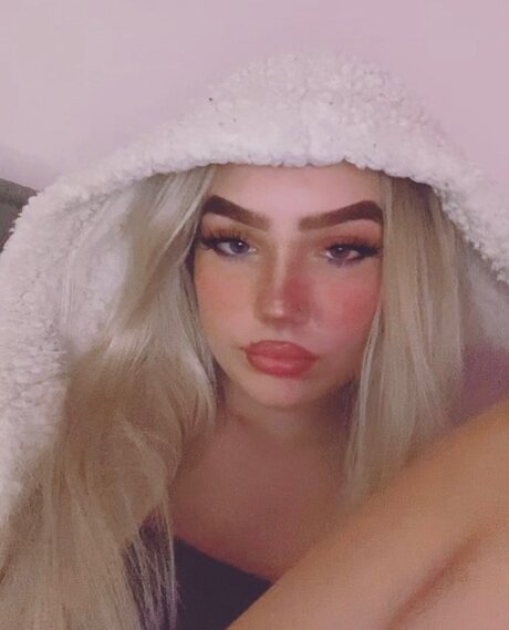 Liyla rose スター 裸 写真