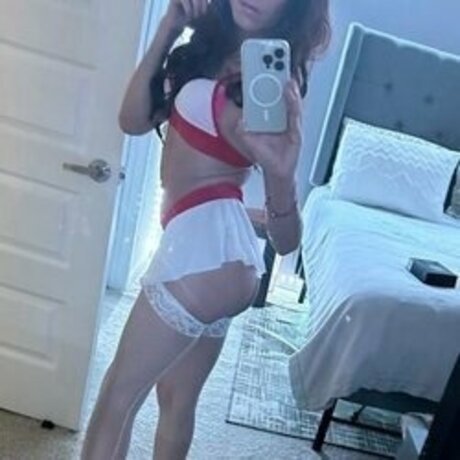 Lana DeHoyos xxxモデル 画像