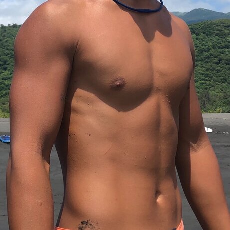 大きな黒い猫OnlyFans アダルト 画像