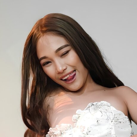 Mila Tsunami 美しいモデル 写真