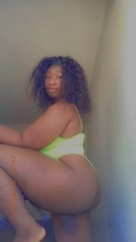 That s that girl on onlyfans アダルトスター 画像