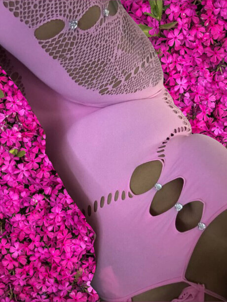 黒いお尻のオンリーファンズ ヌード 写真