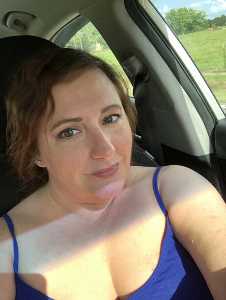 Big booty pretty bitch ホットなスター 画像