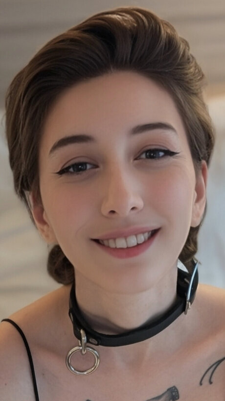 Lovely Lucy NO PPV エロティックモデル 画像