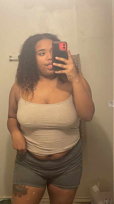 uThiccNasty ポルノスター ヌード 写真