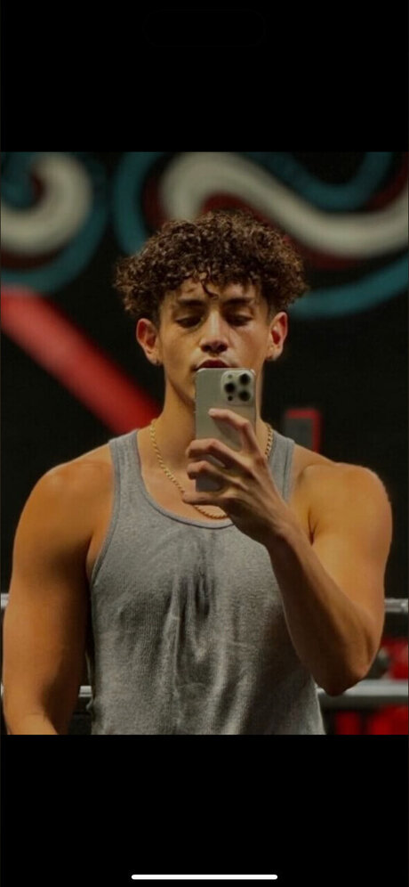 JULIAN BARBOZA S WILD SHOW 無料モデル 写真