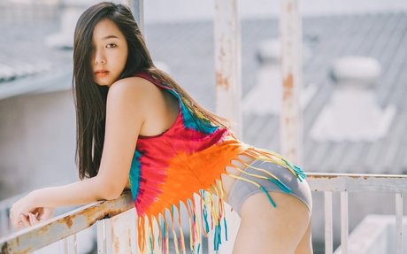 曲線美のクーガーOnlyFans 裸 ギャラリー