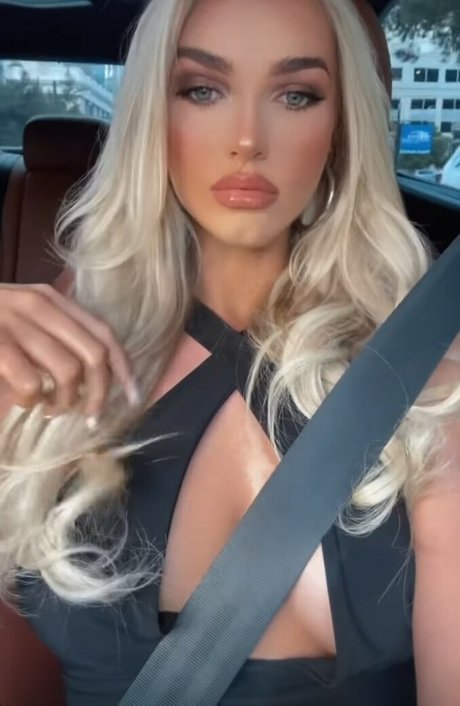 Rebecca Raines ヌードモデル 写真