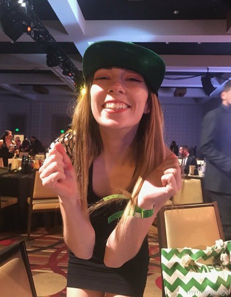 mymaryangel ポルノモデル 写真