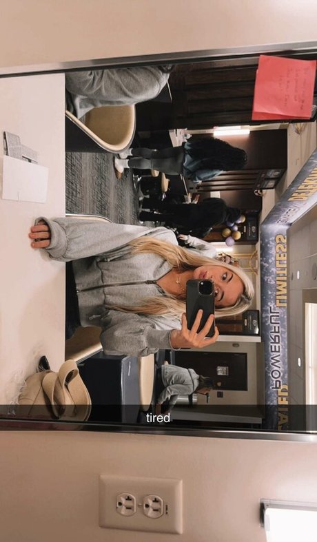 熟女乱交OnlyFans 無料セクシー 画像