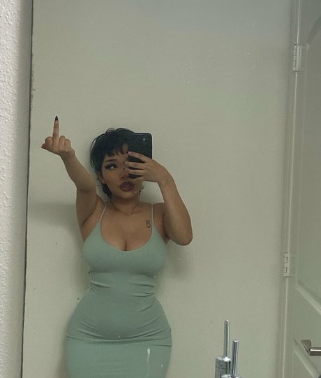 Uculdcme トップスター 写真