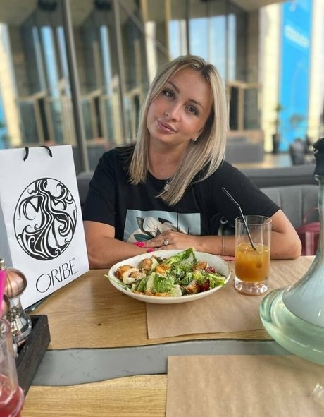 教師限定ファン アダルト 写真