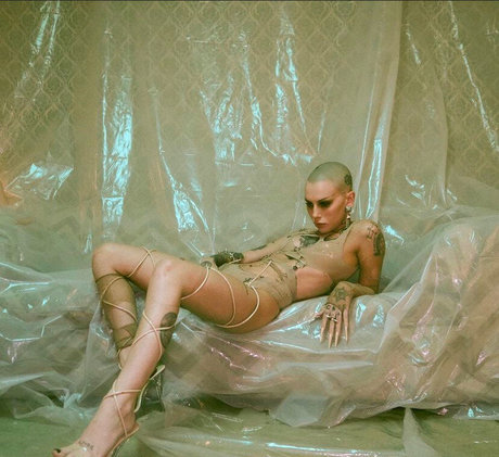 Siiickbrain 独占ポルノスター 写真