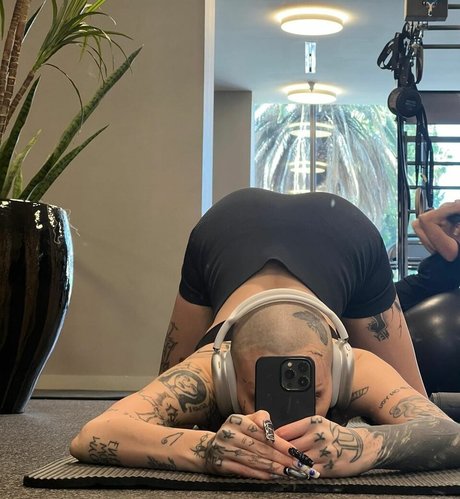 Siiickbrain 最高のモデル 写真