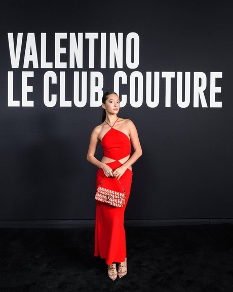 かわいいシーメールオンリーファンズ エロチック ギャラリー