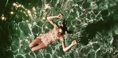 オンリーファンズでのセクスティング ホットセクシー 写真