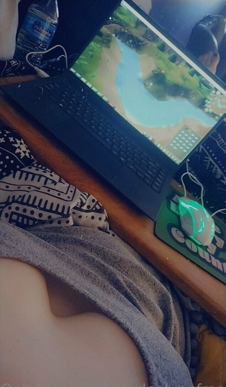 deedeelynnfree ポルノスター ホット 画像