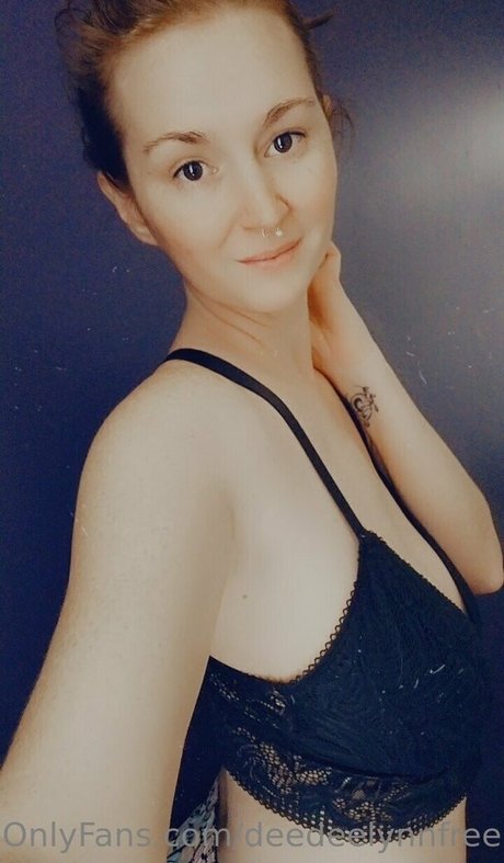 deedeelynnfree エロティック女優 写真