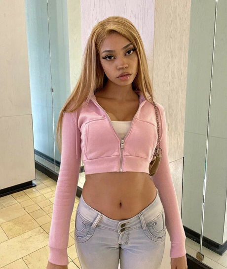 ヘンタイオンリーファンズ 無料セクシー ギャラリー