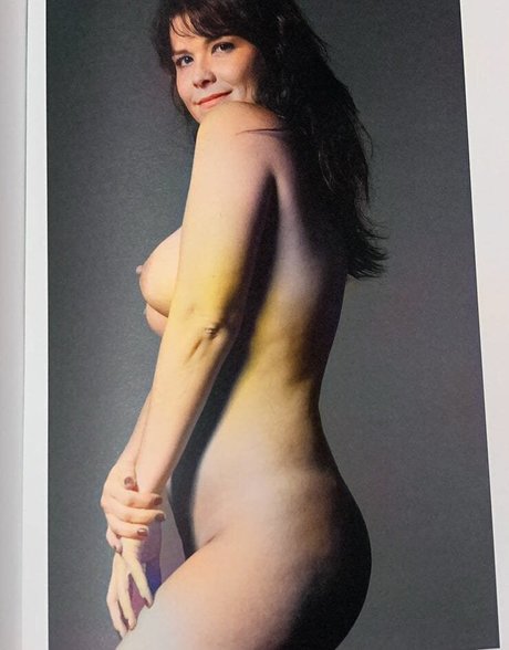 Samara Felippo HDモデル 写真