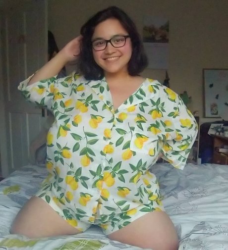 赤毛の熟女オンリーファンズ エロチック 写真