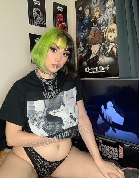 bunni free 可愛いモデル 写真