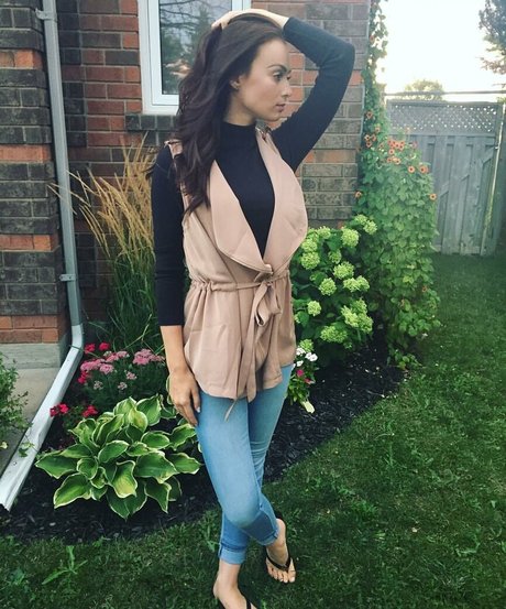 Logan Fabbro ヌードスター 写真