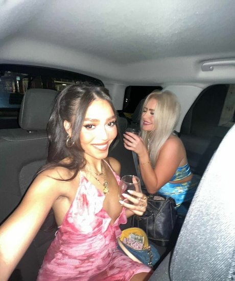 Italia Bradley xxx女優 ギャラリー