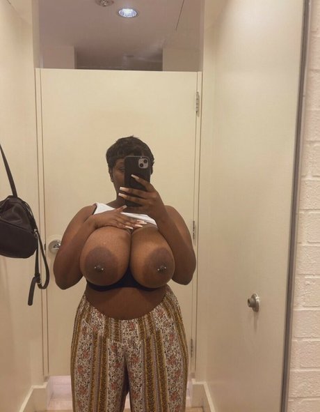 セクシーなドレスOnlyFans ポルノグラフィック 写真