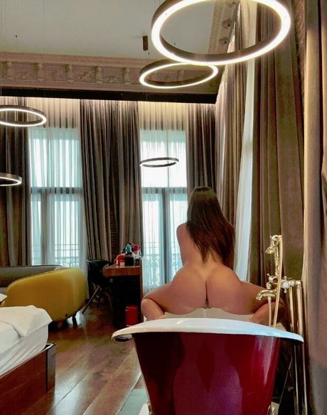 mindiyarova11 アートモデル 画像