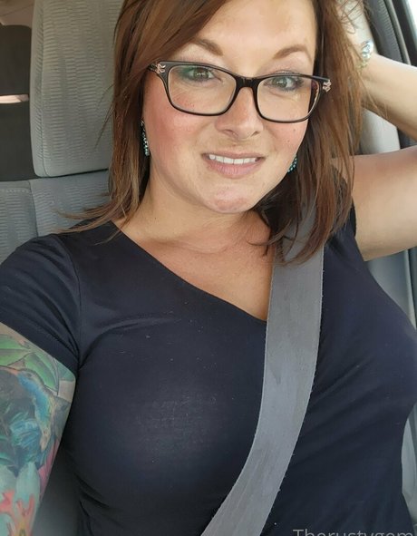 TheRustyGem 完璧なモデル 画像