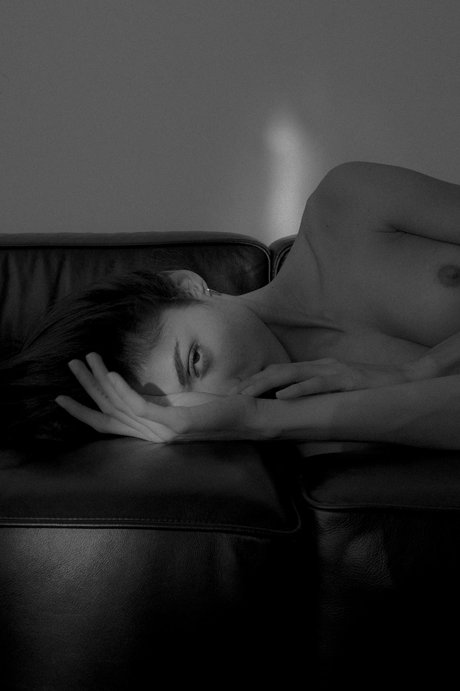 Dani Carbon かわいいモデル ギャラリー