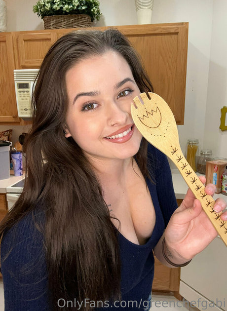 19歳のOnlyFans 無料xxx ギャラリー