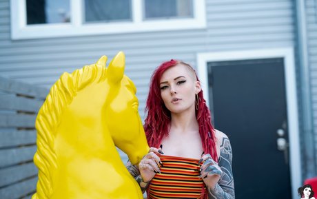 大学生カップルのオンリーファンズ アート裸 写真