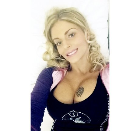 フィスティングオンリーファンズ 無料アダルト ギャラリー