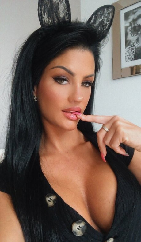 Miss West かわいいポルノスター 写真