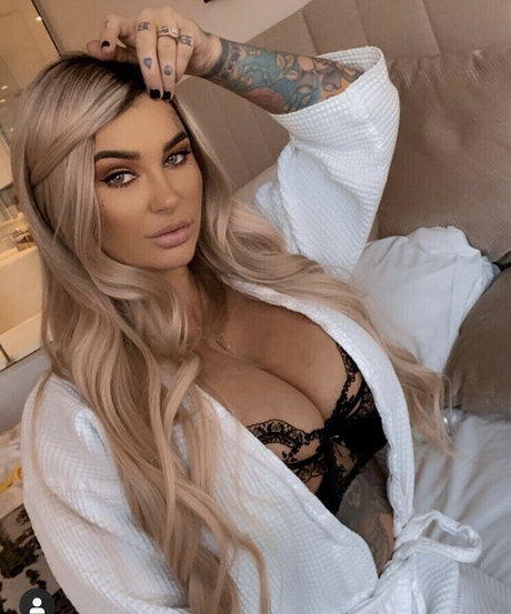 Allaina Vader 独占ポルノスター 画像