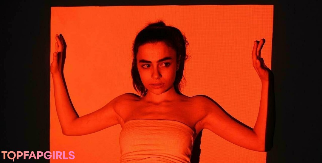 wednesday add ポルノスター 画像