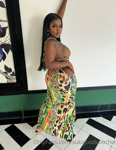 丸いお尻のオンリーファンズ アートポルノ アーカイブ