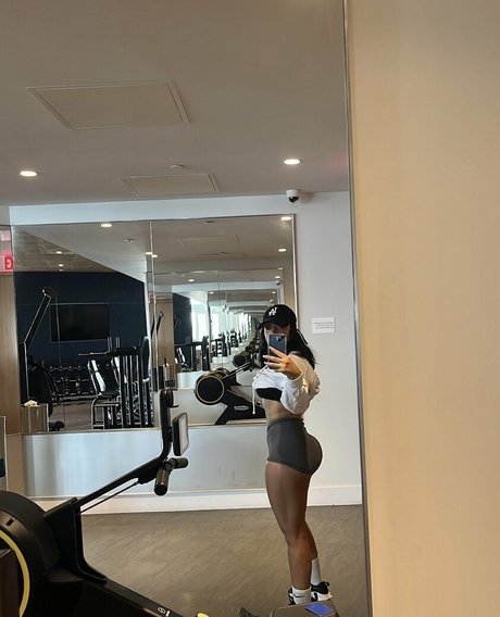 ブルネットの猫OnlyFans アダルト無料 写真