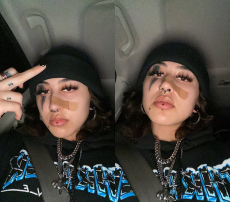 フェイシャルオンリーファンズ アートxxx ギャラリー