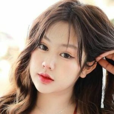 ラバーオンリーファン 無料ポルノ 写真