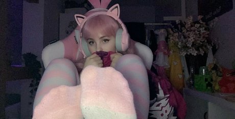 Ganyux ポルノスター ヌード ギャラリー