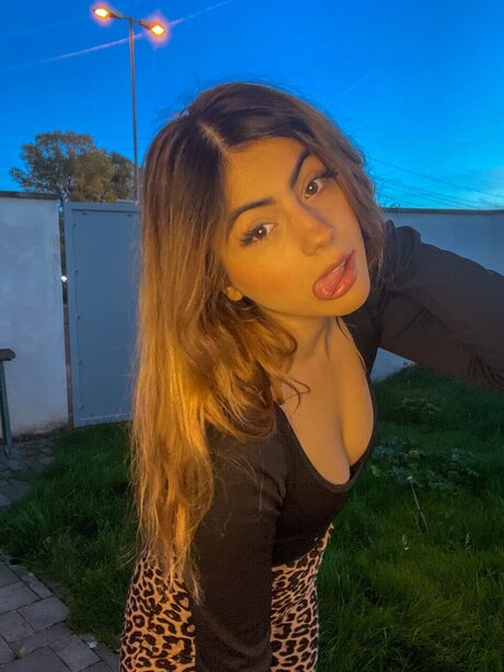 Chloe Spice ホットなモデル 写真