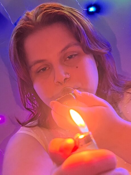 義母オンリーファンズ セクシーヌード 写真