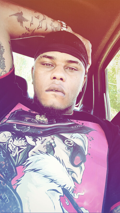 Officially 2x エロティックモデル 画像