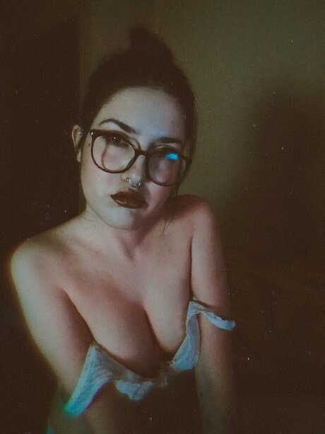 Zeppelin ポルノスター ヌード 写真