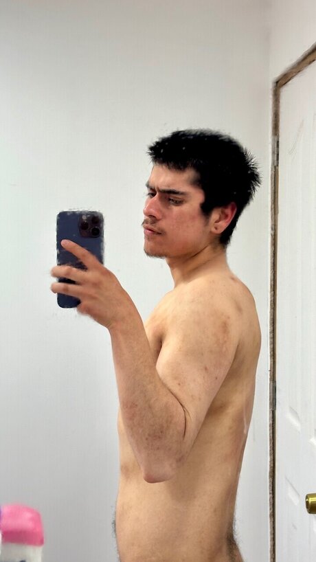 Vazzqq エロティックなモデル 写真